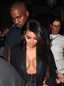 000029792-Kim_Kardashian_and_Kanye_West_Paris_Fashion_Week